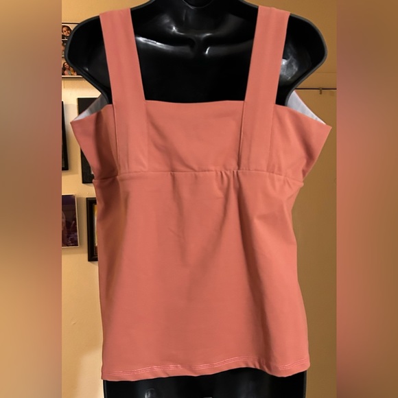 Shein Square V-Neck Sleeveless Babydoll Tank Tops
Built in Bra. - Picture 5 of 6